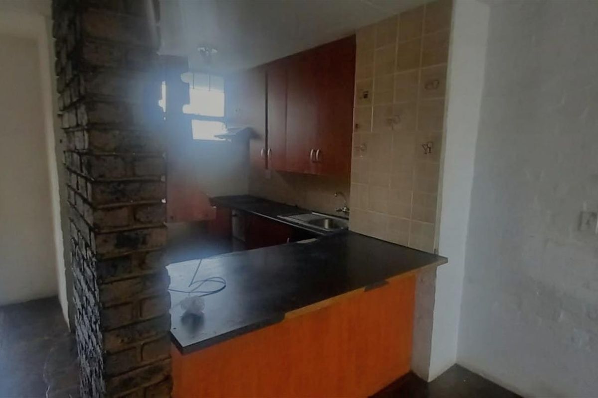 Well-Located 2-Bedroom Apartment - Value for Money - Photo 4