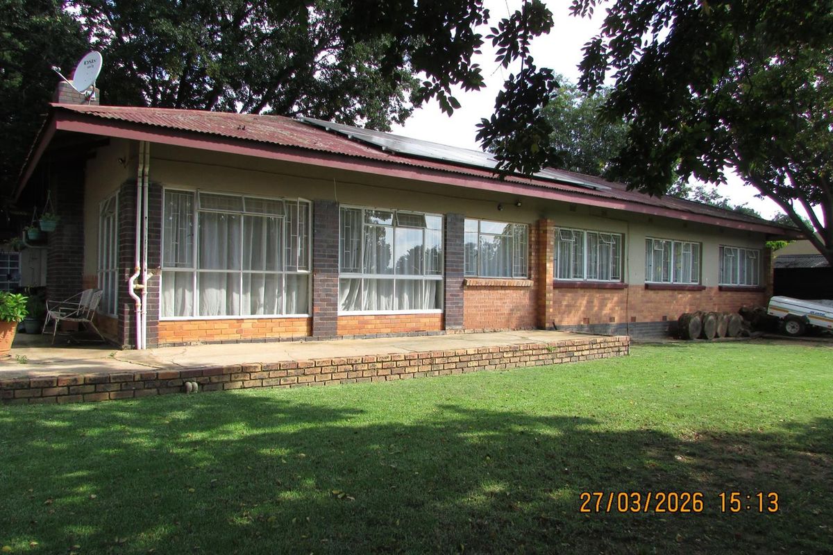 House For Sale in Erasmus, Bronkhorstspruit - Photo 2