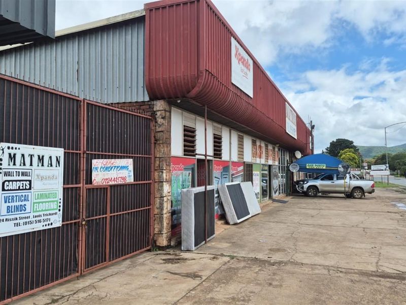 Commercial Property With Retail, Storage and Workshop Space - Louis Trichardt - Photo 3