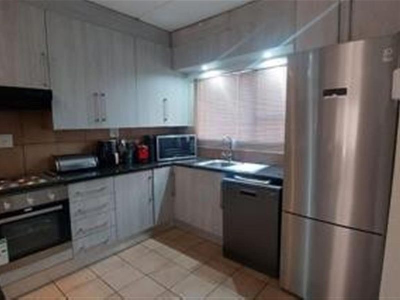 2-Bedroom Townhouse To Rent in Sasolburg Central, Sasolburg - Photo 4
