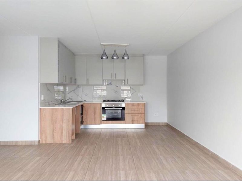 Ground floor apartment For Sale in Parklands North, Blouberg - Photo 3