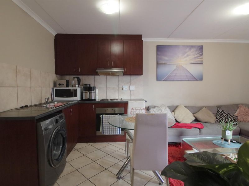 Apartment For Sale in Buh Rein Estate, Kraaifontein - Photo 2