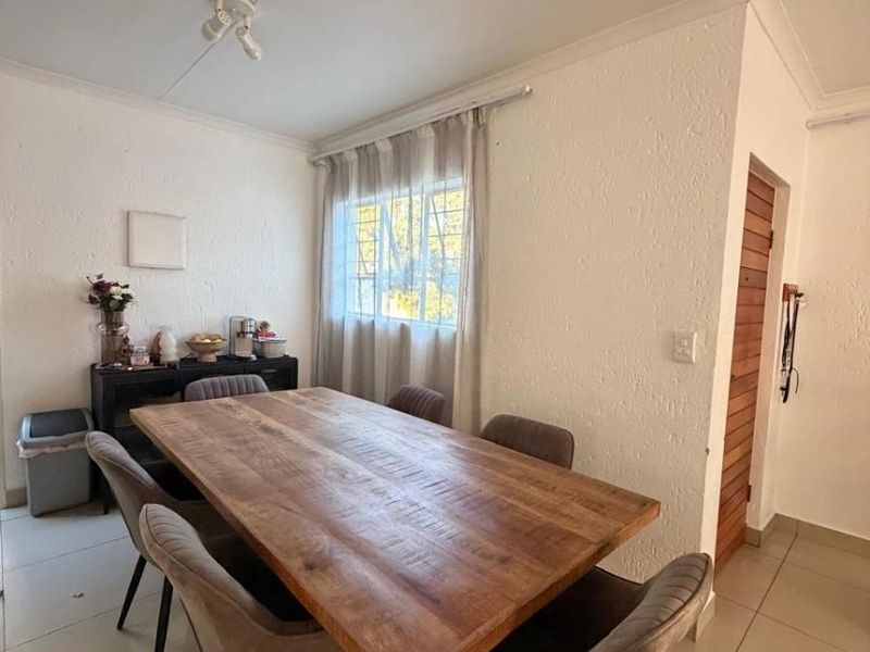 To Let 2 Bed / 2 Bath Townhouse in Morningside - Photo 8