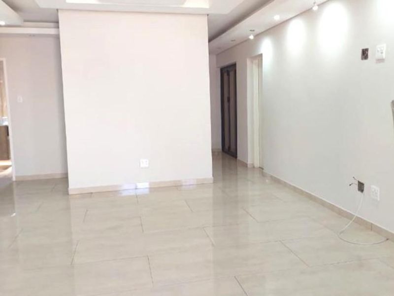 4 Bedroom House For Sale At Aerorand - Photo 7