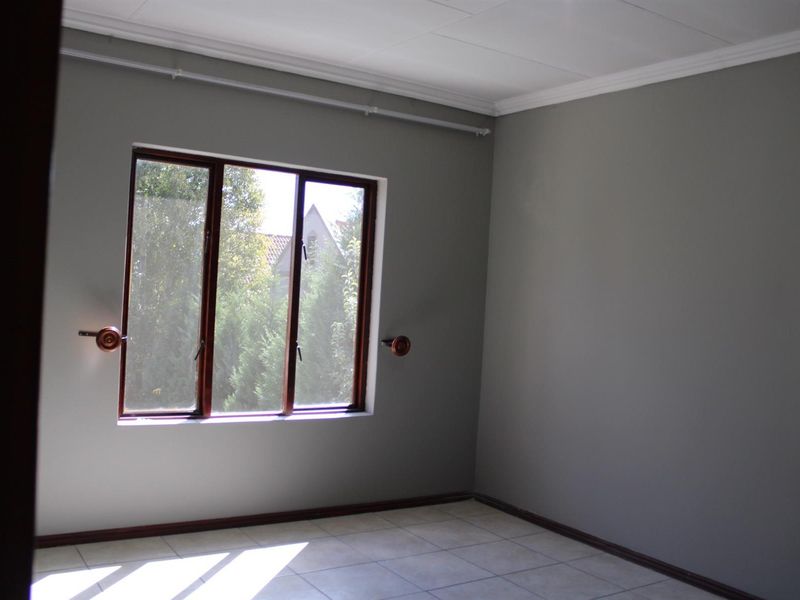 Free Standing House In a Secure Complex - Photo 9