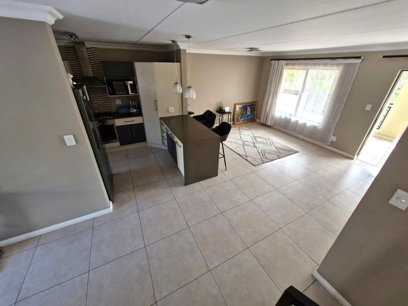 Apartment Kyalami Hills - Sectional Title - Photo 8