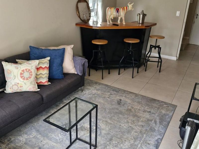 Apartment Kyalami Hills - Sectional Title - Photo 2