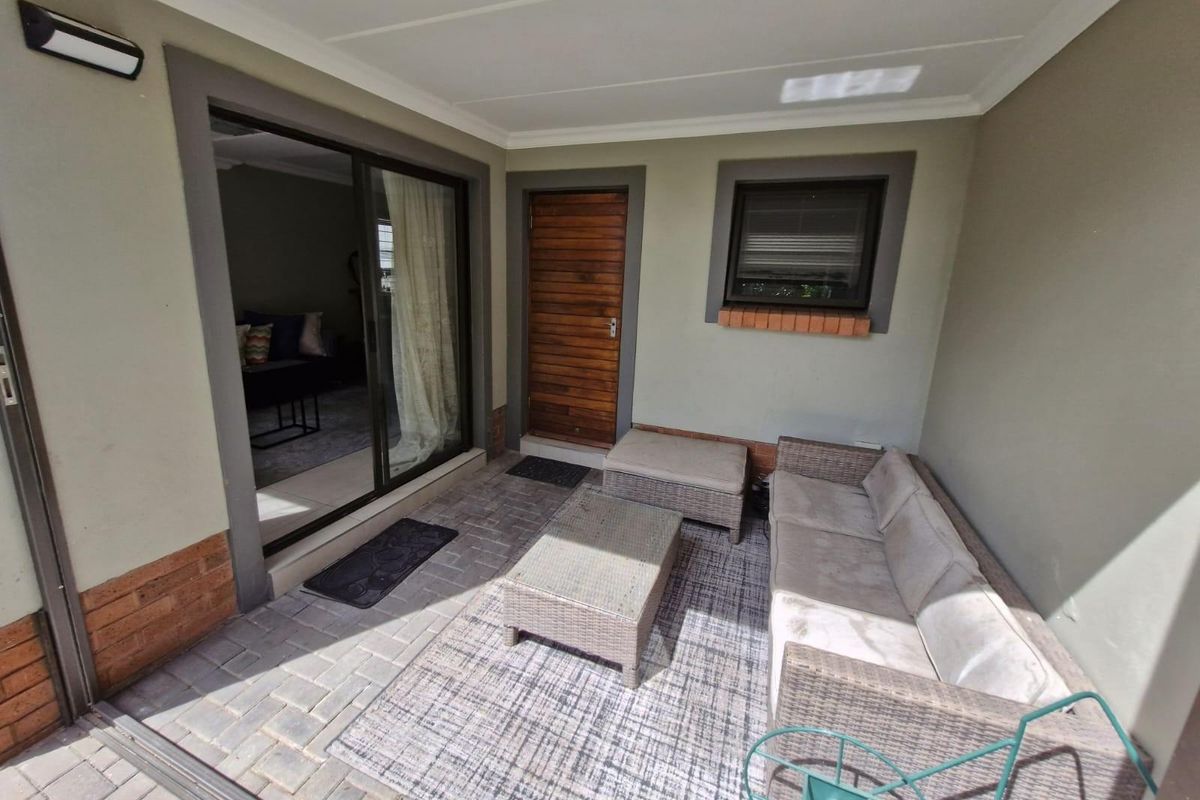 Apartment Kyalami Hills - Sectional Title - Photo 3