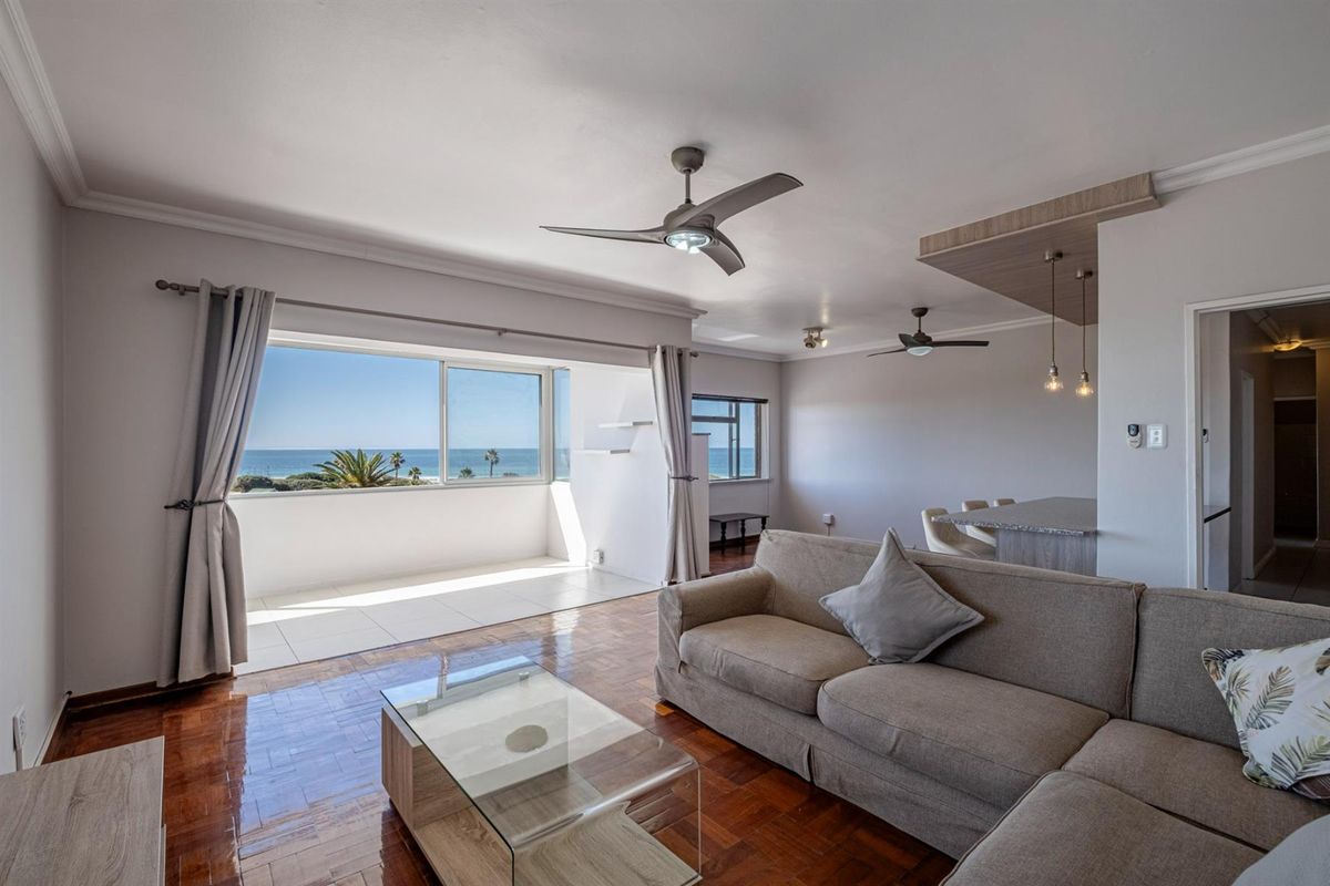 2 Bedroom Apartment For Sale in Humewood - Photo 3