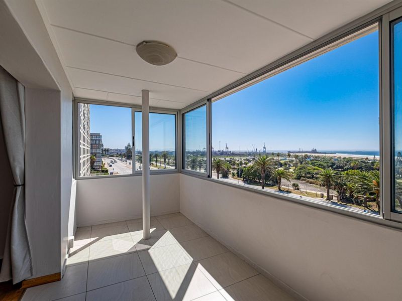2 Bedroom Apartment For Sale in Humewood - Photo 10
