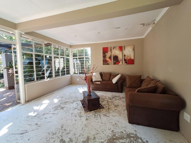 House For Sale in Cyrildene, Johannesburg - Photo 10