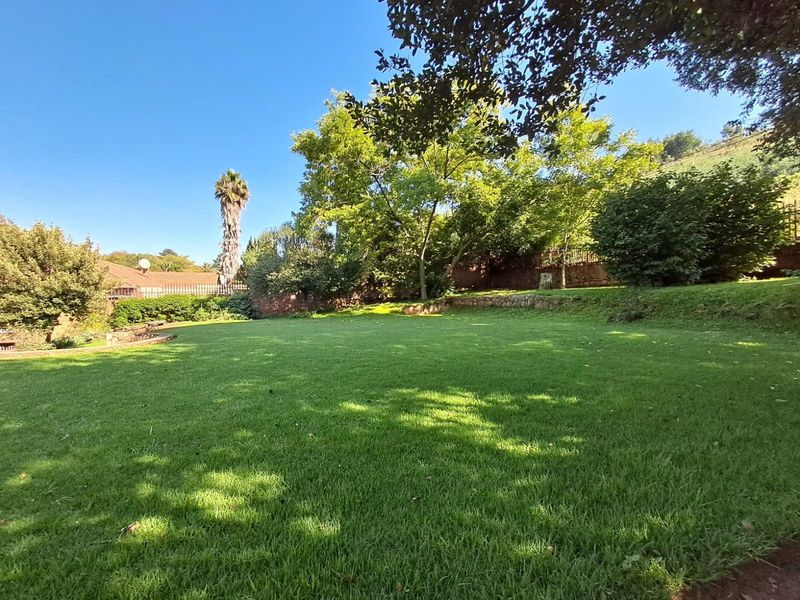 House For Sale in Cyrildene, Johannesburg - Photo 2