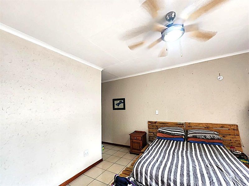 Modern Comfort, Secure Living and Prime Location in Fauna Park - Photo 6