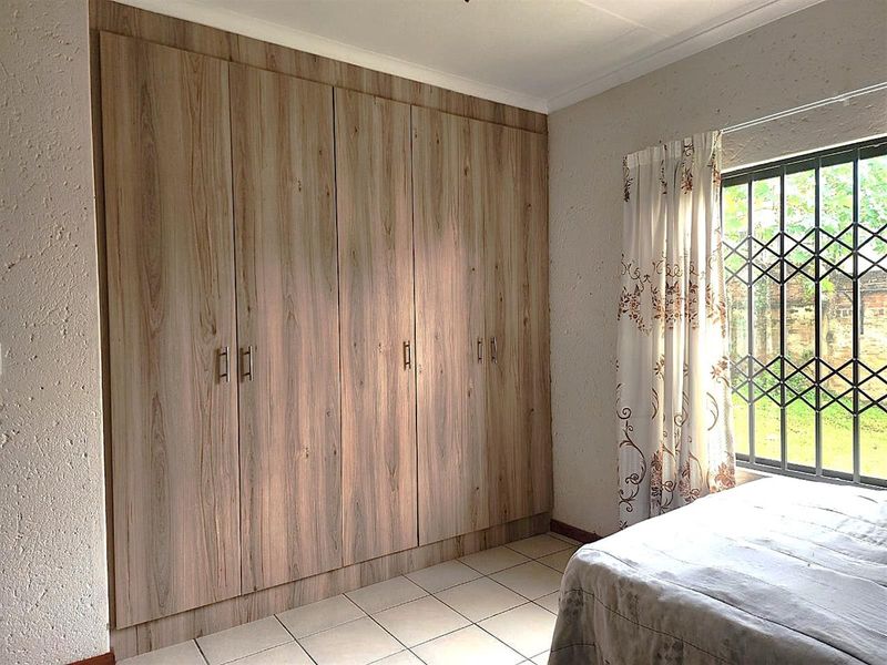 Modern Comfort, Secure Living and Prime Location in Fauna Park - Photo 9