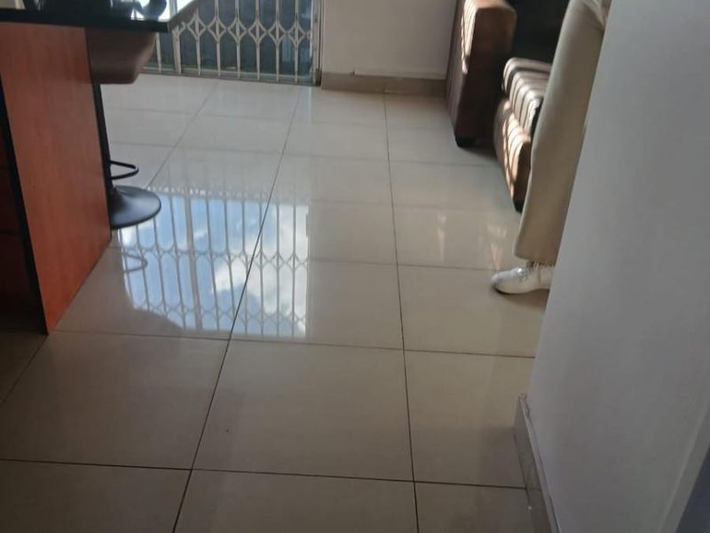 Furnished Apartment To Rent in Sandton (Grayston  Dr) - Photo 6