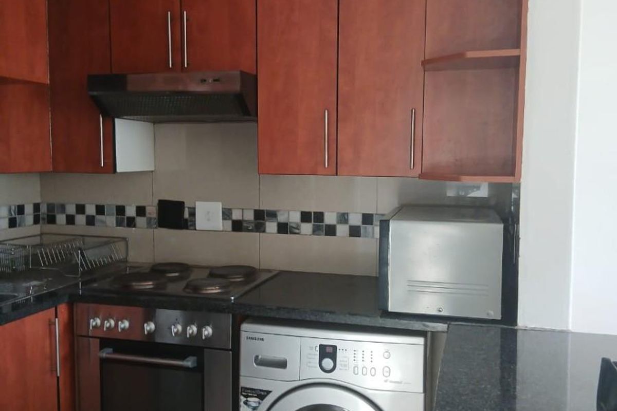 Furnished Apartment To Rent in Sandton (Grayston  Dr) - Photo 4