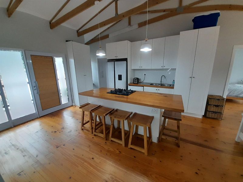 Charming neat 3-Bedroom Home with Scenic Views in Sought-After Fraaiuitsig - Photo 5