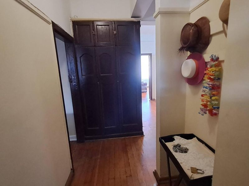 Apartment For Sale in Port Elizabeth Central, Port Elizabeth - Photo 2