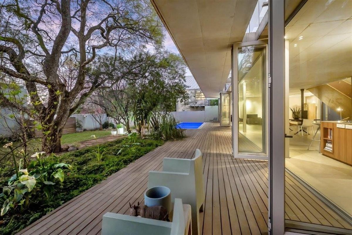 Architectural Masterpiece in Parkview - Photo 4