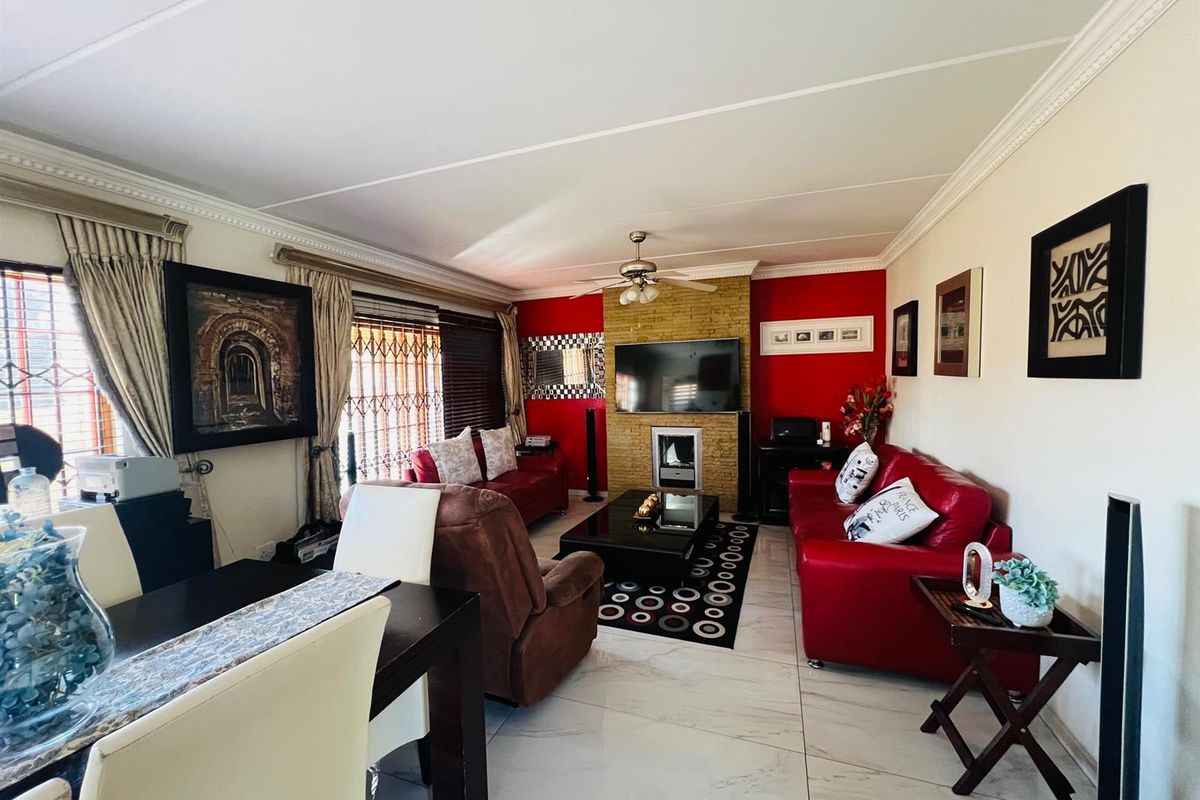 3 Bedroom House To Rent in Kyalami, Midrand - Photo 4