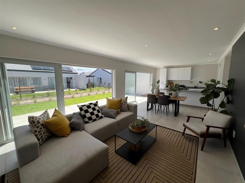 Modern 2-Bedroom Home in Lalela Estate -    NO TRANSFER DUTY - Photo 5