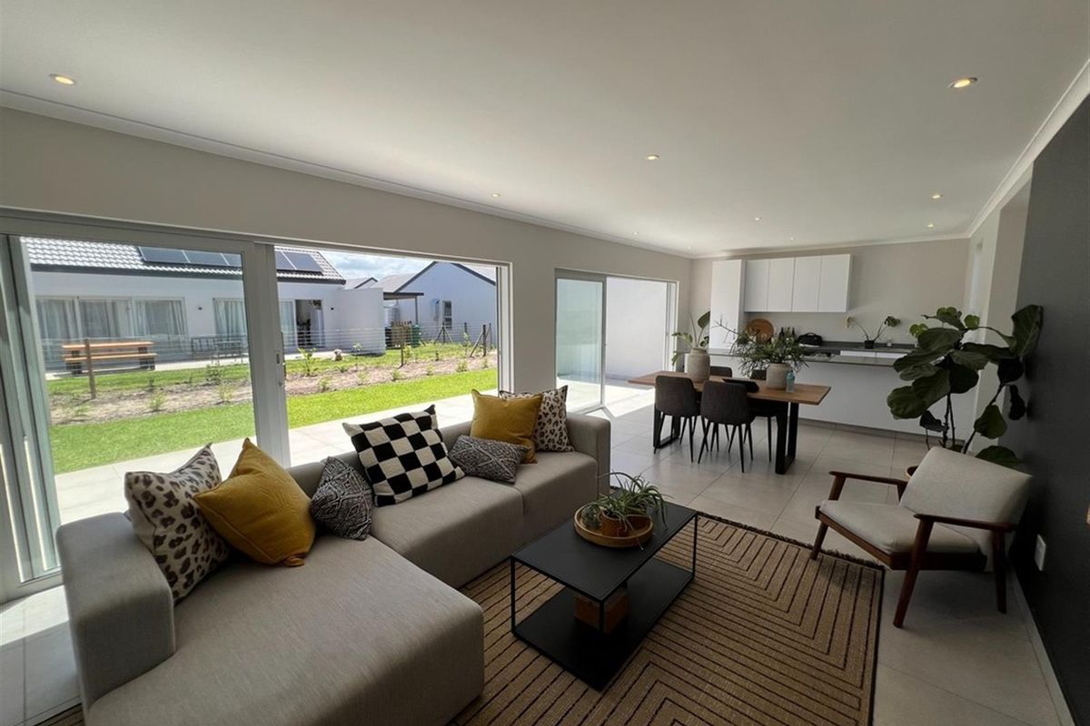 Modern 2-Bedroom Home in Lalela Estate -    NO TRANSFER DUTY - Photo 5