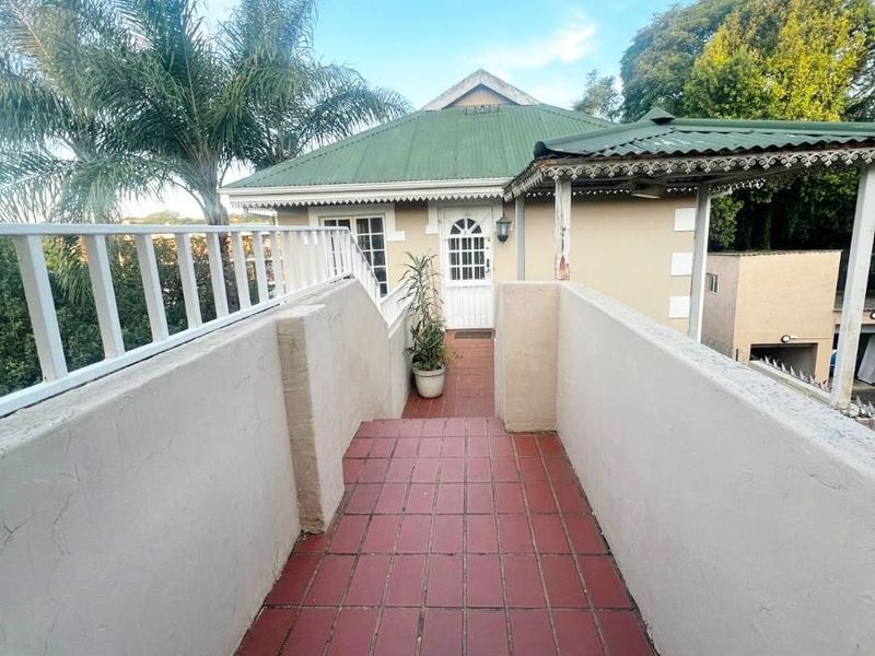 First-Floor Apartment in Knightbridge Complex - Photo 10
