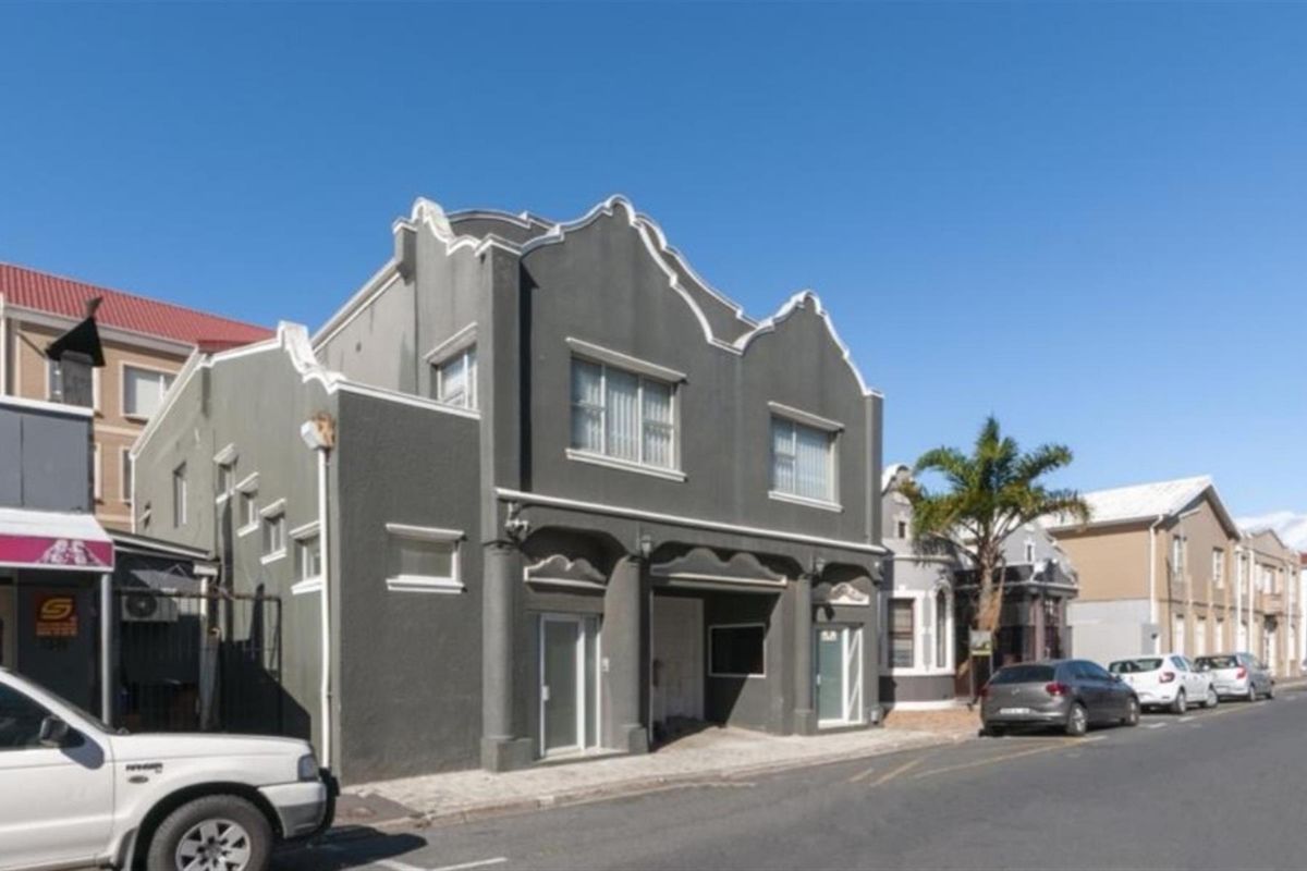Great Investment Opportunity!!! 3 X 1 Bedroom Apartment block within 100m from Strand Beach!!! - Photo 3