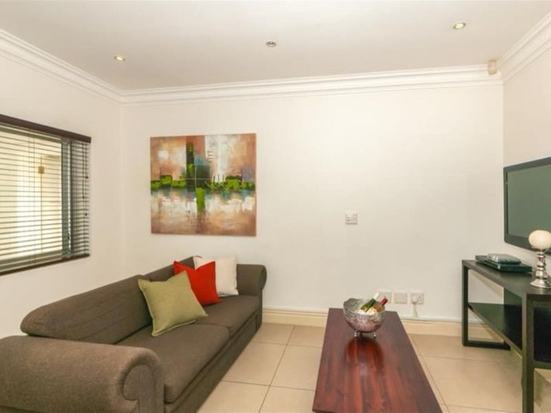 Great Investment Opportunity!!! 3 X 1 Bedroom Apartment block within 100m from Strand Beach!!! - Photo 5