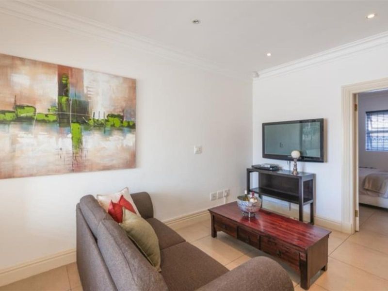 Great Investment Opportunity!!! 3 X 1 Bedroom Apartment block within 100m from Strand Beach!!! - Photo 4