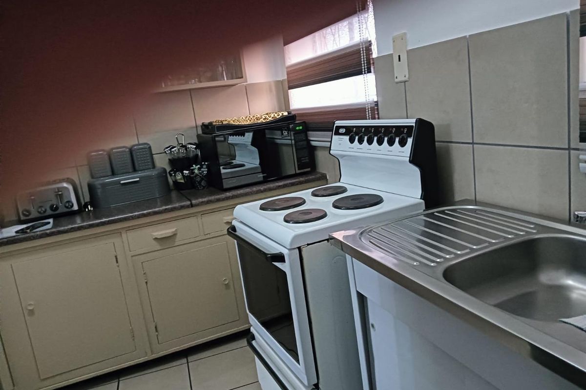 Apartment For Sale in CE 1, Vanderbijlpark CE - Photo 3