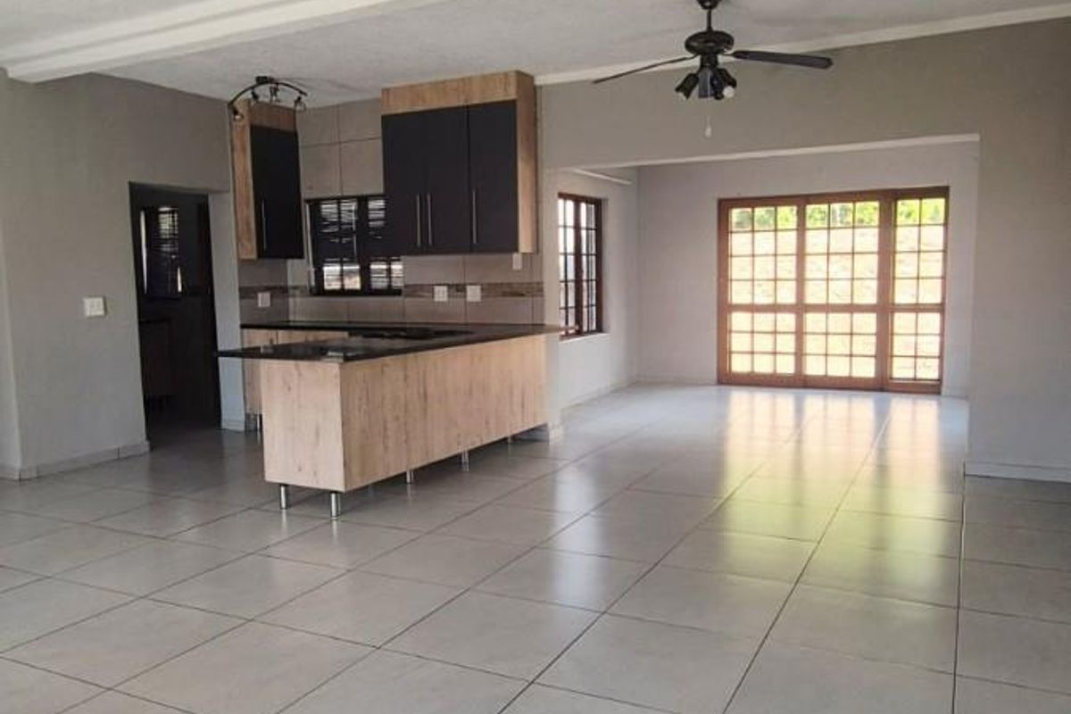 House To Rent in Cashan Komatie rivier, Rustenburg, North West - Photo 4