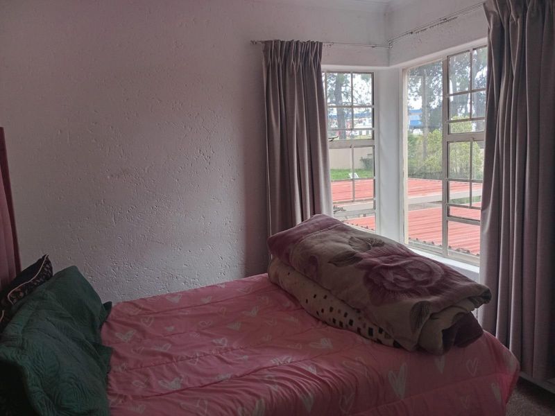 Apartment For Sale in Rembrandt Park, Johannesburg - Photo 5