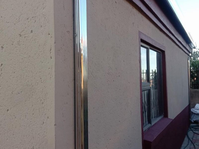 House For Sale in Soshanguve MM, Soshanguve - Photo 4