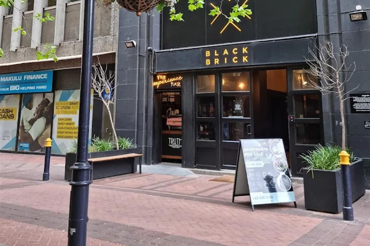 Studio Apartment - Prime Investment Opportunity in Cape Town CBD - Photo 5