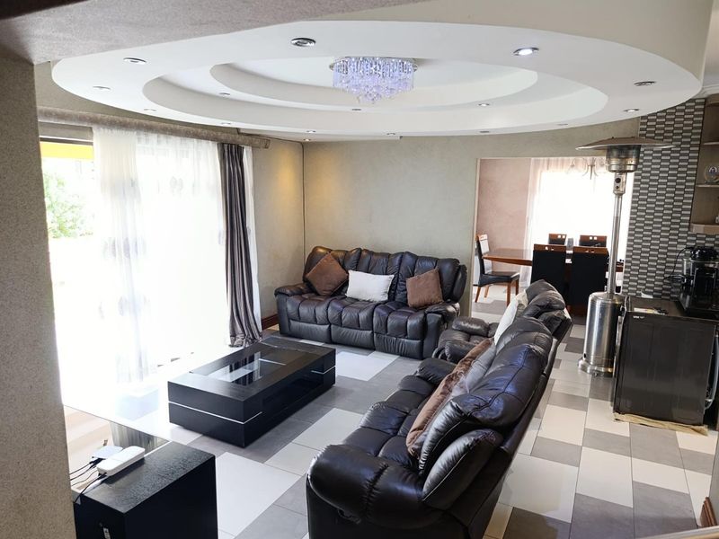 HOUSE FOR SALE, GREENGATE EXT MULDERSDRIFT - Photo 7