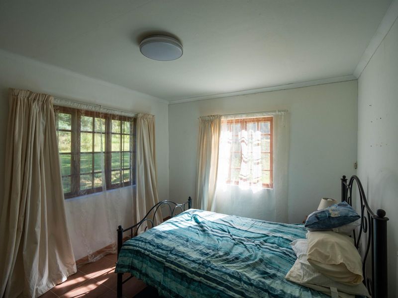 Peaceful dual living home with private waterfalls (furnished) - Photo 8