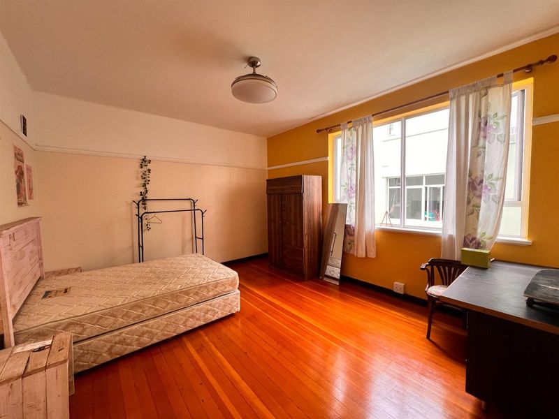 Spacious 2 Bedroom Apartment To Rent in Glenwood, Durban, KwaZulu-Natal - Photo 8