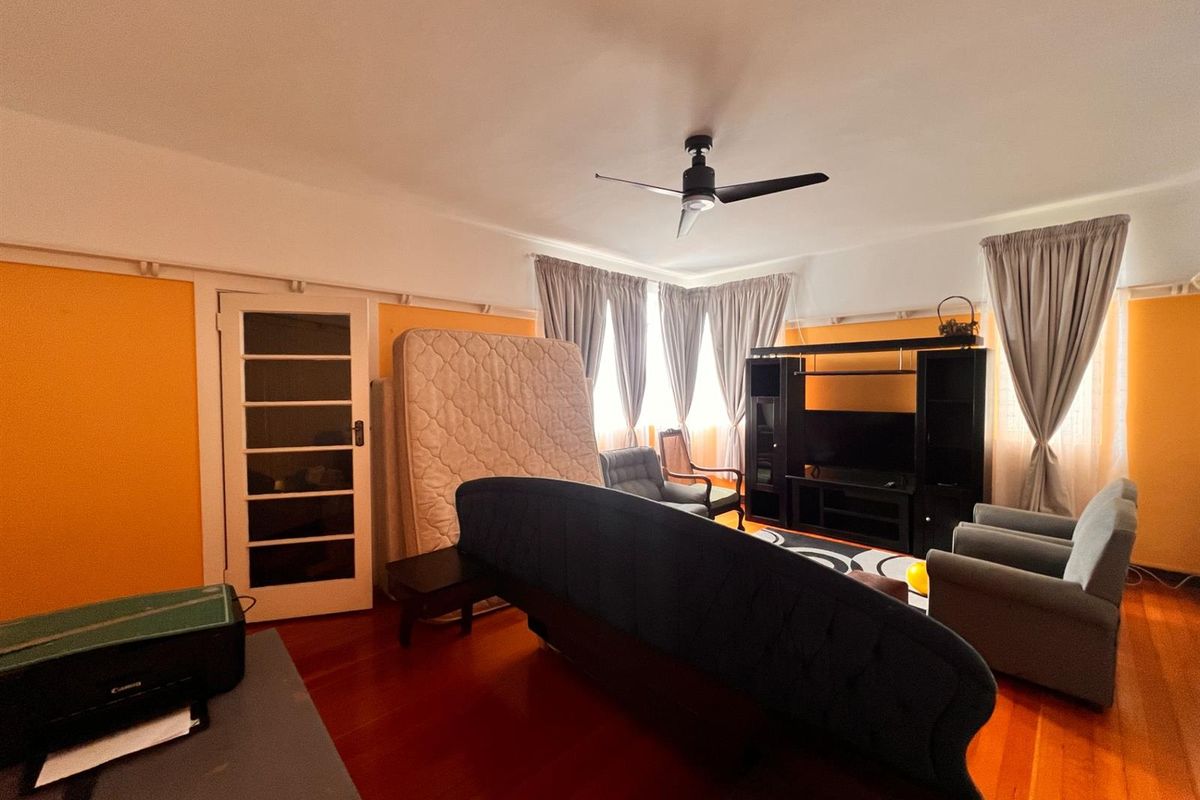 Spacious 2 Bedroom Apartment To Rent in Glenwood, Durban, KwaZulu-Natal - Photo 5