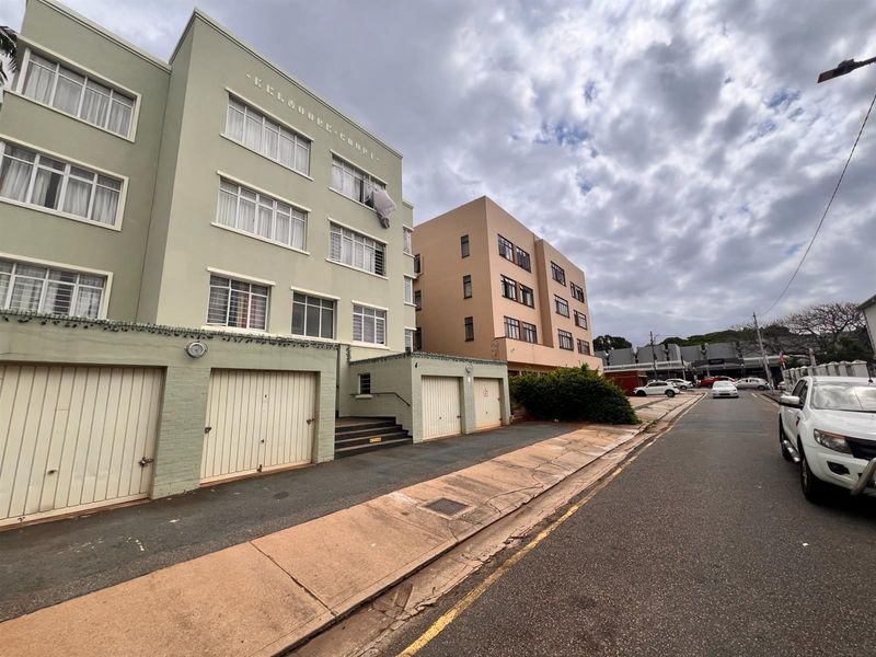 Spacious 2 Bedroom Apartment To Rent in Glenwood, Durban, KwaZulu-Natal - Photo 3