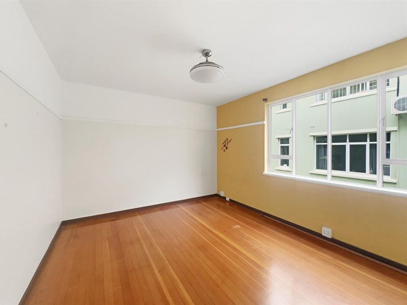 Spacious 2 Bedroom Apartment To Rent in Glenwood, Durban, KwaZulu-Natal - Photo 9