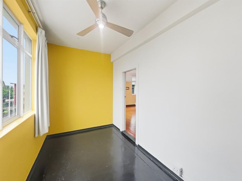 Spacious 2 Bedroom Apartment To Rent in Glenwood, Durban, KwaZulu-Natal - Photo 5