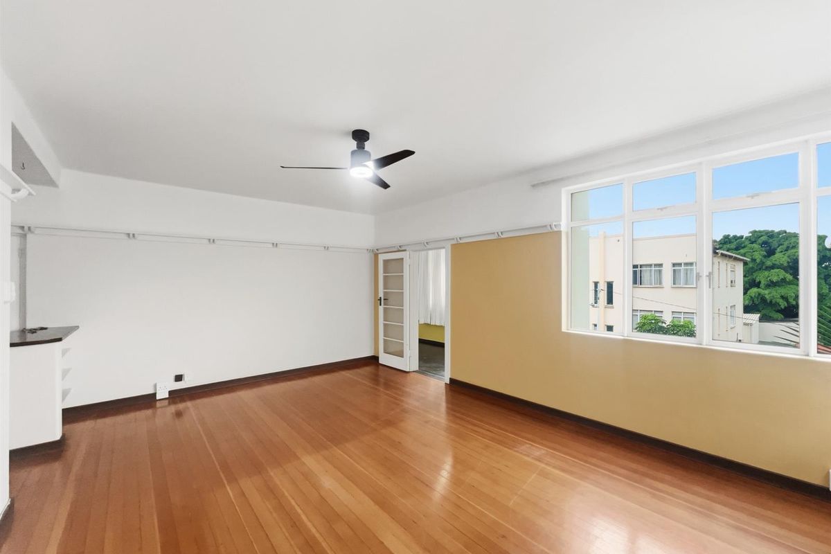 Spacious 2 Bedroom Apartment To Rent in Glenwood, Durban, KwaZulu-Natal - Photo 3