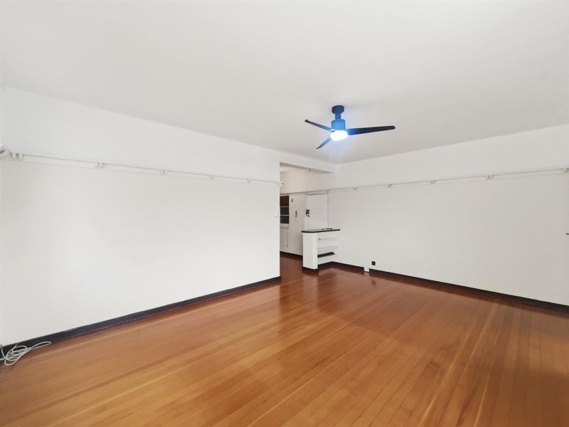 Spacious 2 Bedroom Apartment To Rent in Glenwood, Durban, KwaZulu-Natal - Photo 2