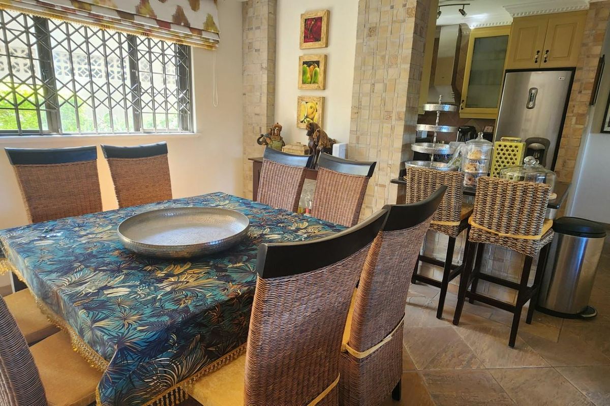 Lovely Apartment For Sale in Umhlanga Central, Umhlanga, KwaZulu Natal - Photo 5