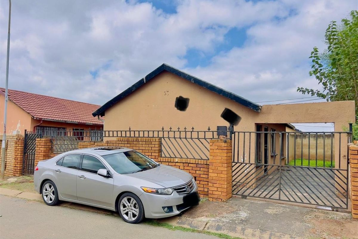 Protea Glen ext 1, Soweto - Photo 2