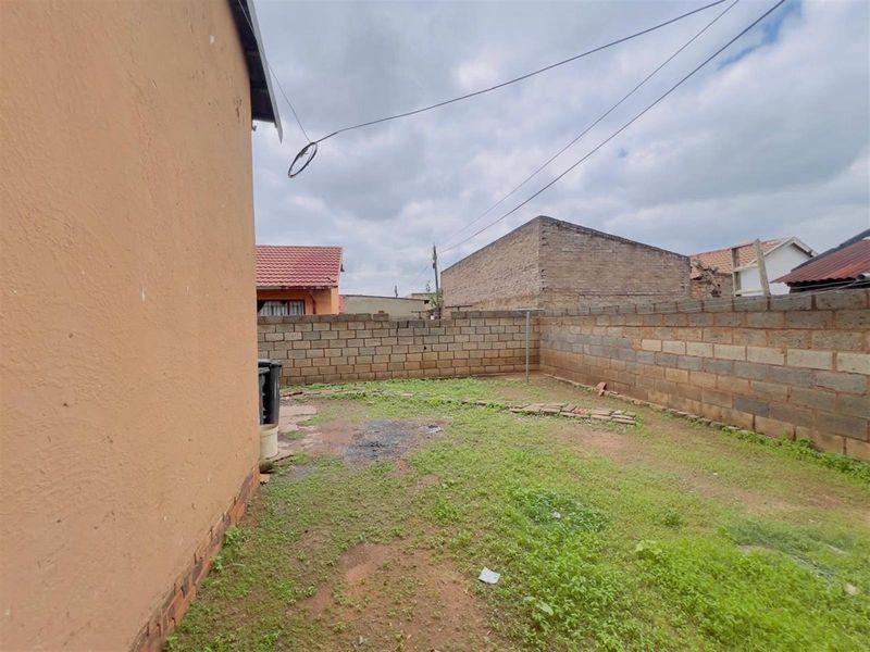 Protea Glen ext 1, Soweto - Photo 3