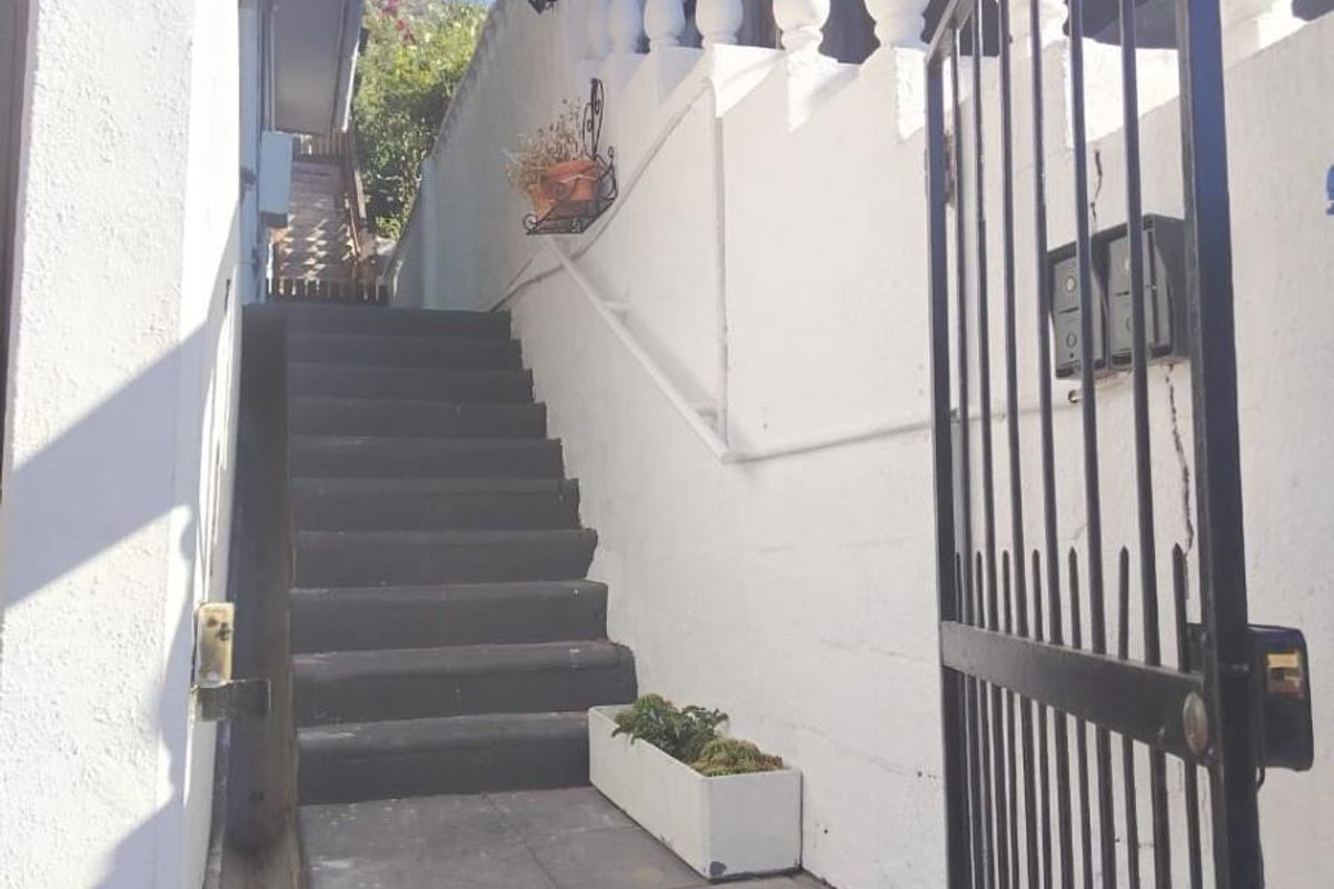 House For Sale in Glencairn, Simons Town - Photo 5