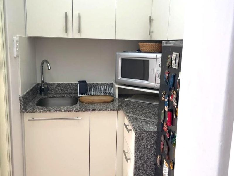 Peaceful Retirement Living in a Well-Managed Durban Complex - Photo 9