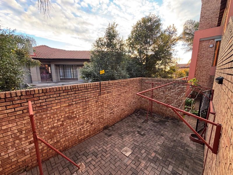 House To Rent in Faerie Glen, Pretoria - Photo 5